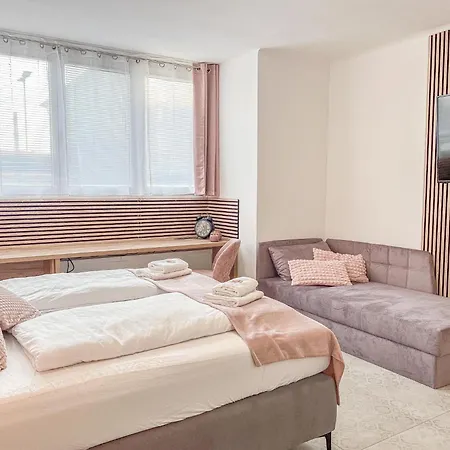 דירה Modern & Air Condition 5br, Near Danube River *