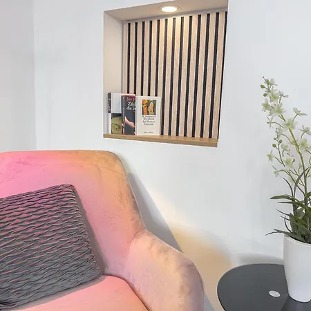 Modern & Air Condition 5br, Near Danube River *