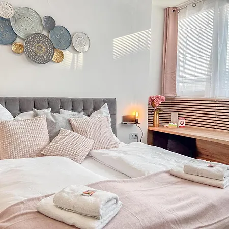 Modern & Air Condition 5br, Near Danube River * קרמס אן דר דונאו