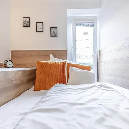 Modern & Air Condition 5br, Near Danube River * קרמס אן דר דונאו