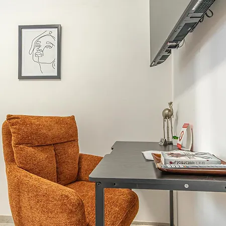 Modern & Air Condition 5br, Near Danube River דירה