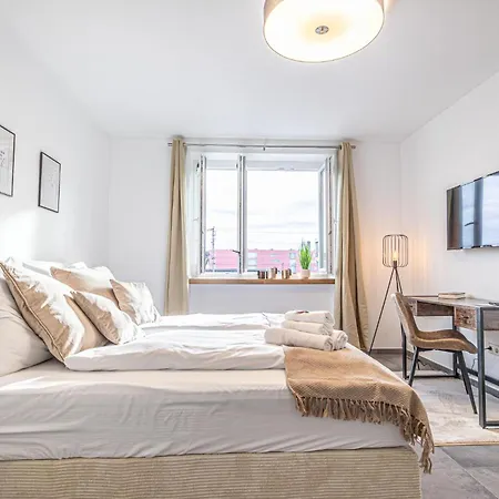דירה Modern & Air Condition 5br, Near Danube River קרמס אן דר דונאו