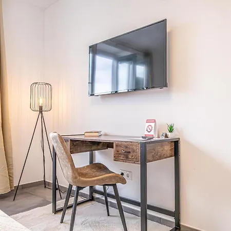 דירה Modern & Air Condition 5br, Near Danube River *